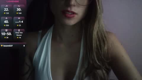 Tifanny online show from November 4, 9:36 pm