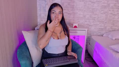 Tifanny online show from November 5, 3:39 am