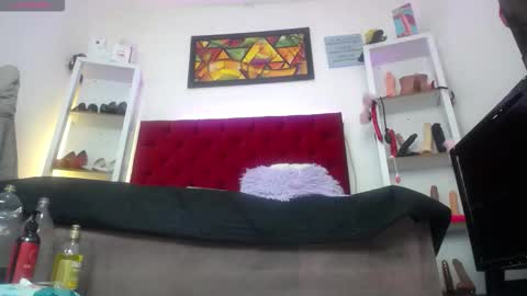 Snapshot of tifanny_nails chatting on February 12, 4:02 pm Tifanny Nails online show from February 12, 4:02 pm