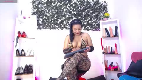 Snapshot of tifanny_nails chatting on March 13, 4:13 pm Tifanny Nails online show from March 13, 4:13 pm