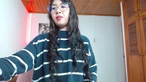 Snapshot of tifanny_squirt chatting on November 25, 3:34 pm Tifanny online show from November 25, 3:34 pm