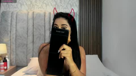 Tiff3 online show from October 25, 9:09 pm