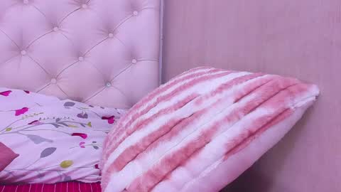    online show from December 3, 3:00 pm