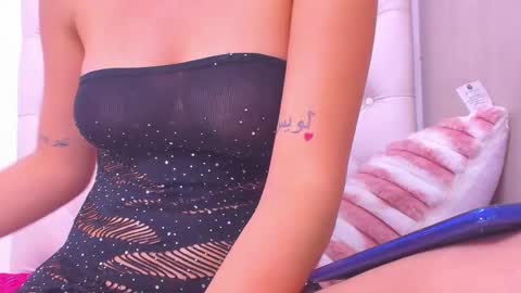    online show from December 4, 5:11 pm