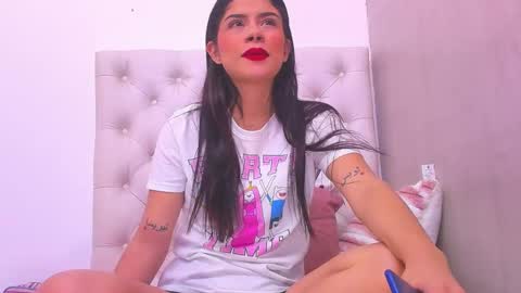    online show from December 4, 10:19 pm