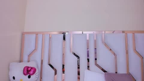    online show from September 19, 8:31 pm