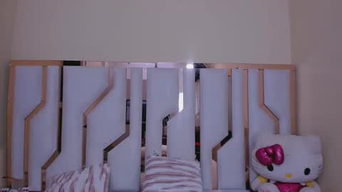    online show from October 25, 6:46 pm