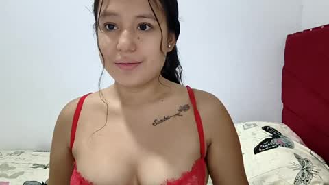 tifany_peres online show from June 15, 8:27 am