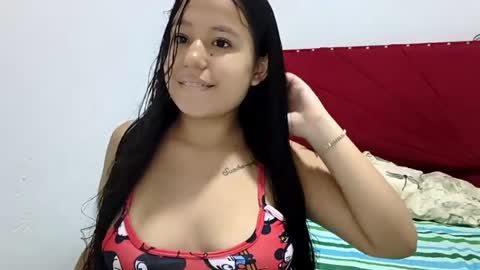 tifany_peres online show from July 5, 4:07 am