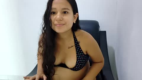 tifany_peres online show from July 28, 3:21 pm