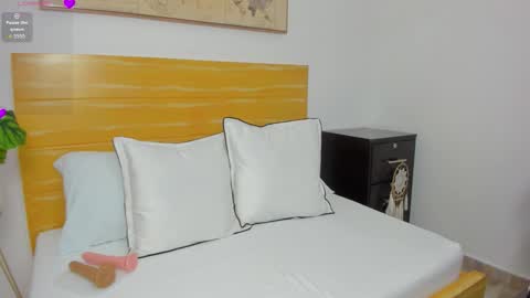 T I F F A N N Y online show from November 21, 7:34 pm