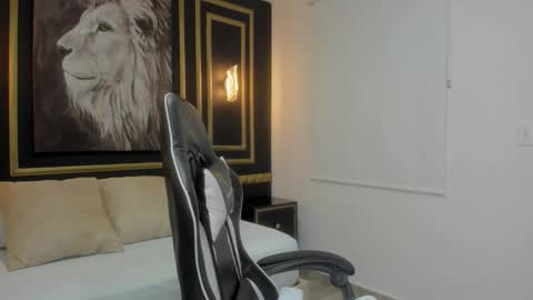 T I F F A N N Y online show from March 12, 12:00 pm