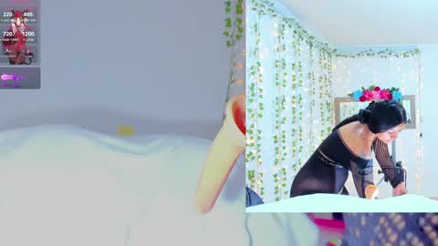 Snapshot of tiffanny_love_ chatting on January 25, 9:15 am Tiffanny online show from January 25, 9:15 am