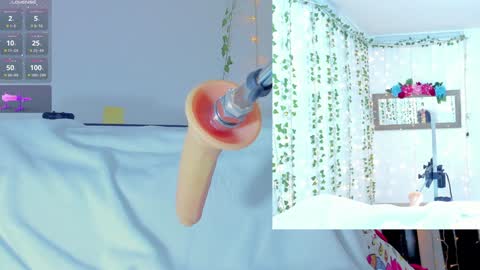 Snapshot of tiffanny_love_ chatting on February 7, 3:52 pm Tiffanny online show from February 7, 3:52 pm