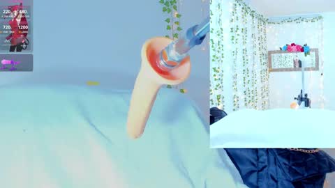 Snapshot of tiffanny_love_ chatting on February 28, 9:36 am Tiffanny online show from February 28, 9:36 am