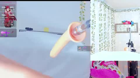 Snapshot of tiffanny_love_ chatting on March 6, 9:25 am Tiffanny online show from March 6, 9:25 am