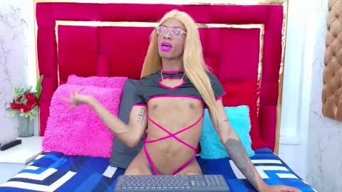 Snapshot of tiffannyvalentine chatting on March 8, 1:26 pm tiffannyvalentine online show from March 8, 1:26 pm