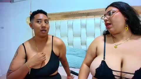 Tiffany and Stacy online show from November 19, 7:58 pm