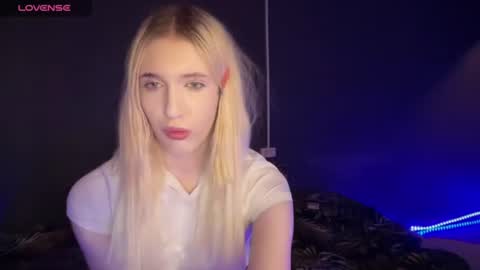 Amira online show from July 14, 10:59 pm