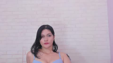 tiffany_mendez online show from December 15, 6:15 pm