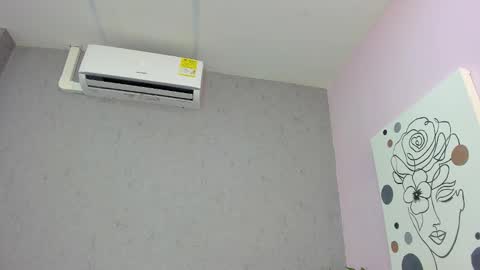 tiffany_mendez online show from November 20, 12:05 pm