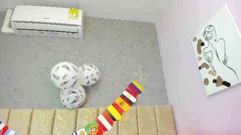 tiffany_mendez online show from June 17, 12:07 pm