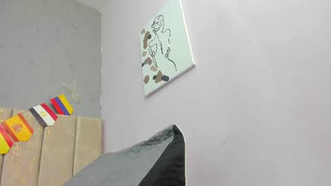 tiffany_mendez online show from June 20, 12:08 pm