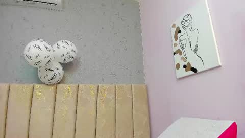 tiffany_mendez online show from June 29, 12:16 pm