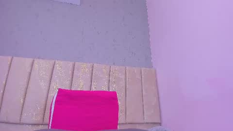 tiffany_mendez online show from July 17, 12:01 pm