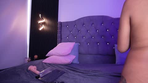 tiffany_sander online show from November 23, 5:13 pm