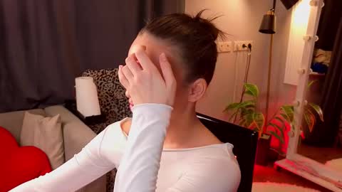 Snapshot of tiffany_sweetie chatting on November 30, 12:31 pm Tiffany online show from November 30, 12:31 pm