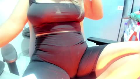 tiffany theressa online show from January 12, 2:24 am