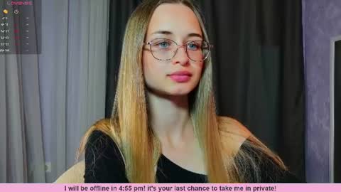 Snapshot of tiffanyhunt chatting on July 7, 3:16 pm Tiffany online show from July 7, 3:16 pm