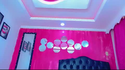 tiffanymackensyy69 online show from December 20, 7:32 pm