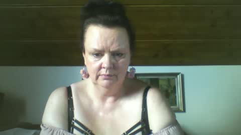 TiffanyMature online show from September 9, 2:27 pm
