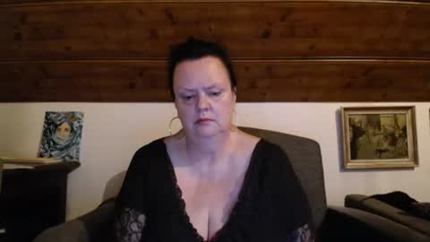 TiffanyMature online show from July 25, 8:39 pm