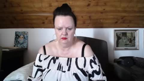 TiffanyMature online show from July 30, 8:24 am