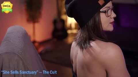 tiffanyriox online show from March 4, 5:53 am