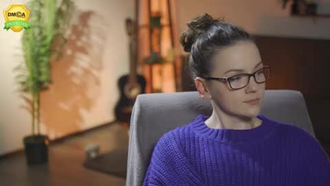 tiffanyriox online show from February 12, 12:49 am