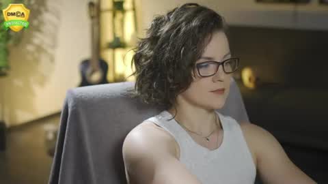 tiffanyriox online show from June 16, 1:52 am
