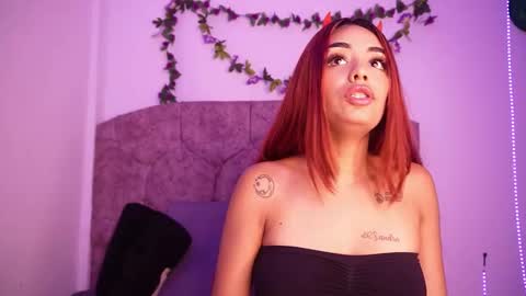 Snapshot of tiffanysander chatting on March 12, 2:07 am My name is Tiffany welcome online show from March 12, 2:07 am