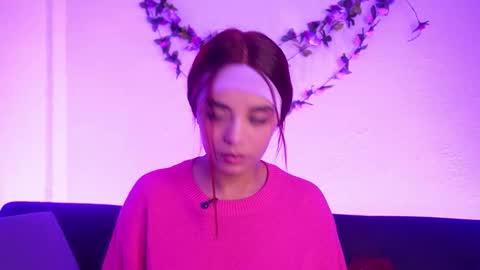 Snapshot of tiffanysander chatting on March 25, 3:45 am My name is Tiffany welcome online show from March 25, 3:45 am