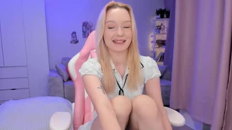 Tiffany online show from November 25, 3:17 am