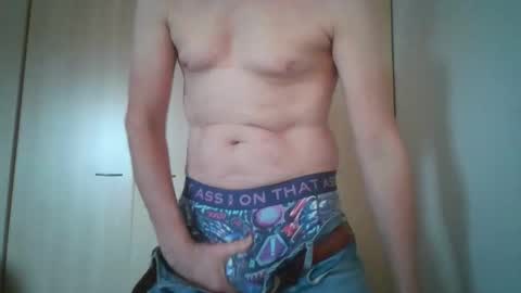 tigerjow941808 online show from October 31, 3:13 pm