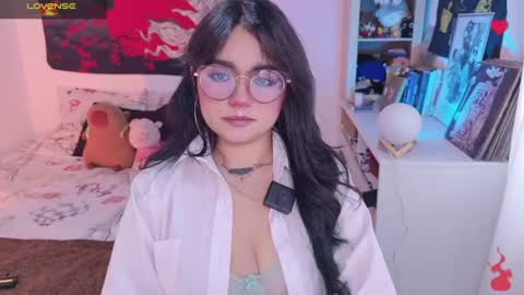 Lilith  online show from June 18, 1:59 pm