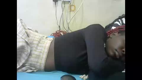 Snapshot of tight_pussie chatting on October 10, 9:52 am tight_pussie online show from October 10, 9:52 am