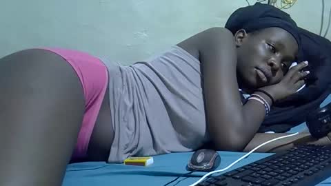 Snapshot of tight_pussie chatting on March 9, 6:56 pm tight_pussie online show from March 9, 6:56 pm