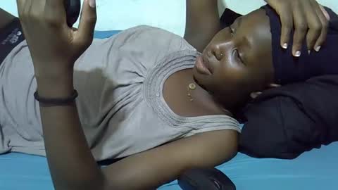 Snapshot of tight_pussie chatting on April 16, 11:18 pm tight_pussie online show from April 16, 11:18 pm