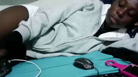 Snapshot of tight_pussie chatting on June 3, 8:58 pm tight_pussie online show from June 3, 8:58 pm