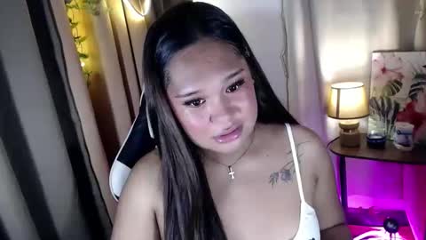 Snapshot of tightkitten4u chatting on October 23, 3:17 am Kitti online show from October 23, 3:17 am